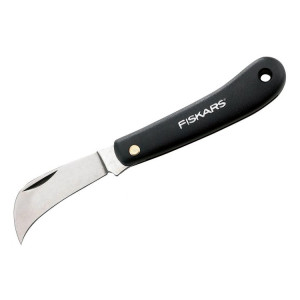Briceag de altoit cu varf curbat Fiskars K62