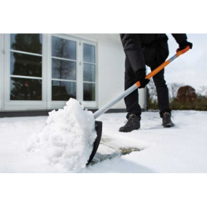 Impingator zapada Fiskars SnowXpert Roller