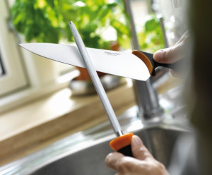 Pila pentru ascutit cutite Fiskars Functional Form