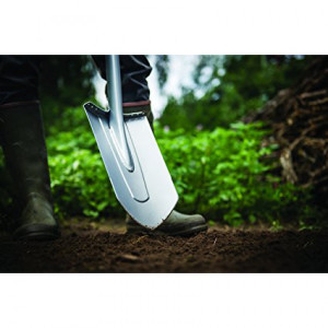 Cazma pentru sapat cu varf ascutit Fiskars Xact, Medie